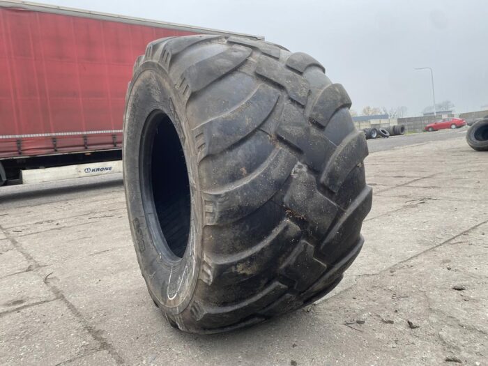 Opony do przyczepy rolniczej 750/45R26.5 BKT FL630 SUPER / 80% bieżnika