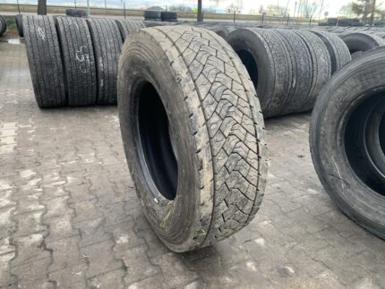 Używane opony do ciężarówek 315/70R22.5 GOODYEAR KMAX  D GEN-2 / 14-15mm