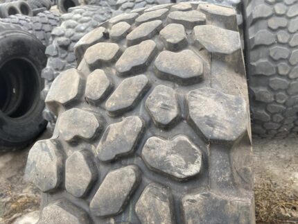 Opony do walców drogowych 365/80R20 14.5-20CONTINENTAL MPT81 / 90% bieżnika