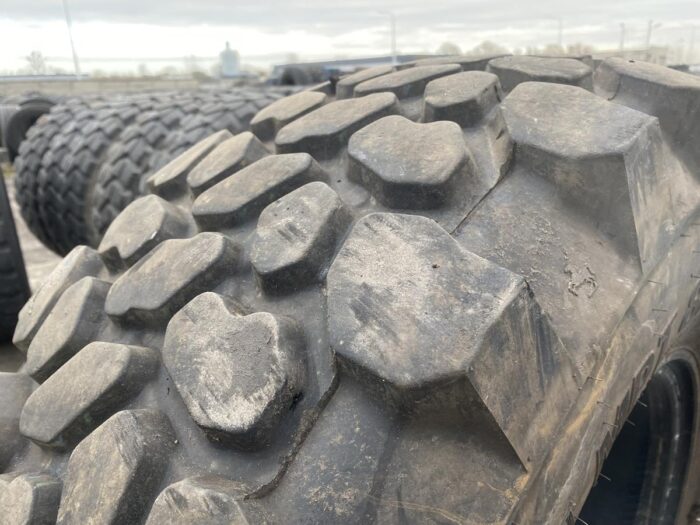 Opony do walców drogowych 365/80R20 14.5-20CONTINENTAL MPT81 / 90% bieżnika