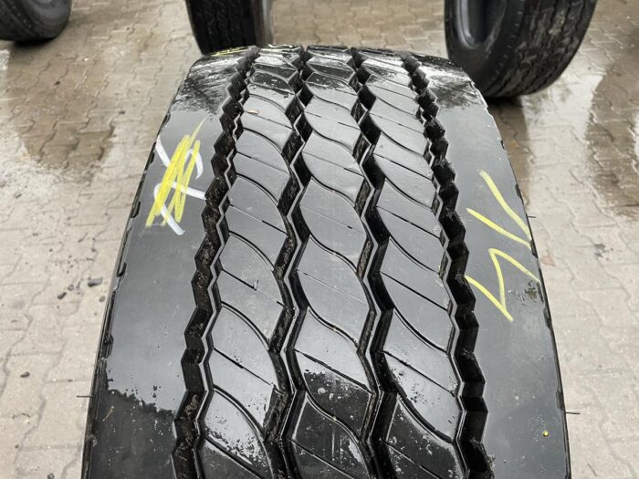 Używane opony do ciężarówek 385/65R22.5 BRIDGESTONE R179 AS / 15-16mm