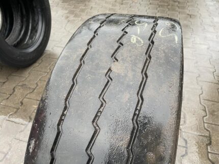 Używane opony do ciężarówek 255/60R19.5 MICHELIN X MAXITRAILER XTA+E / 5-6mm