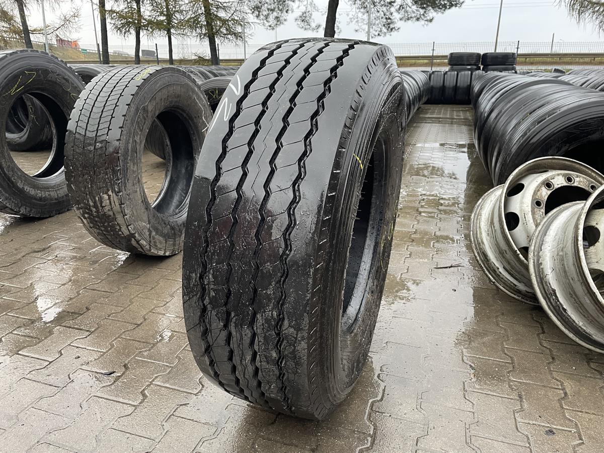 Używane opony do ciężarówek 385/65R22.5 PIRELLI ITINERIS T TRAILER 90 SERIES / 12-13mm Używane opony do ciężarówek 385/65R22.5 PIRELLI ITINERIS T TRAILER 90 SERIES / 12-13mm