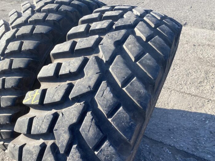 Opony do walców drogowych 360/80R24 13.6R24 NOKIAN TRI2  / 80% bieżnika