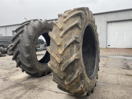 Opony do przyczepy rolniczej 480/70R38 TRELLEBORG TM700 / 70% bieżnika