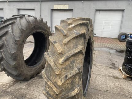 Opony do przyczepy rolniczej 480/70R38 TRELLEBORG TM700 / 70% bieżnika