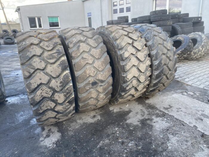 Opony do maszyn leśnych 20.5R25 BKT EARTHMAX SR51 / 70% bieżnika