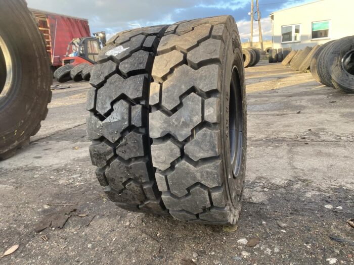 Opony do maszyn leśnych 7.00R12 CONTINENTAL RT20 RADIAL / 90% bieżnika