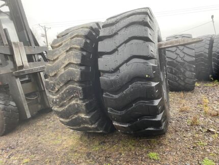 Opony do maszyn leśnych 20.5-25 20.5R25 BKT XL-GRIP / 80% bieżnika