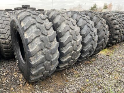  Opona przemysłowa do ładowarek DUNLOP SP T