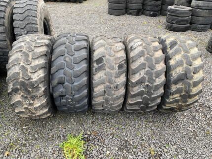 Opona przemysłowa do ładowarek DUNLOP SP T