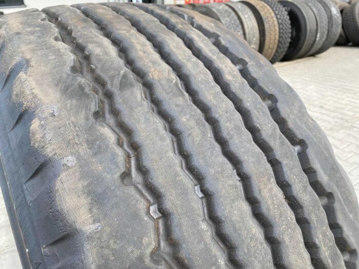 BRIDGESTONE VSteel R
