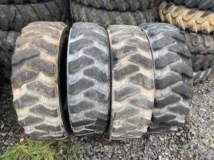 Opona przemysłowa do koparek  LIEBHEREXCAVATOEM