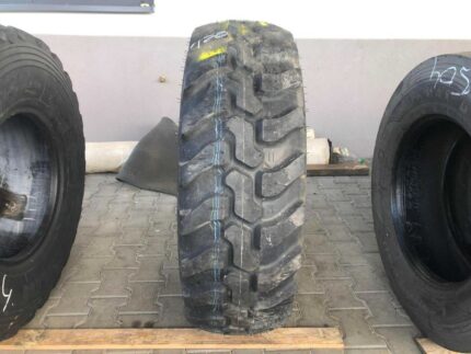 Opona przemysłowa do ładowarek DUNLOP SP T