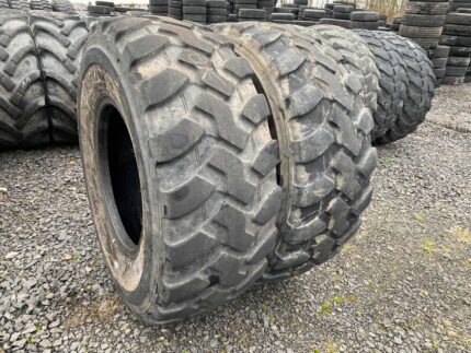  Opona przemysłowa do ładowarek CAMSO MPTR