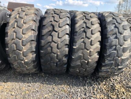 Opona przemysłowa do ładowarek DUNLOP SP T