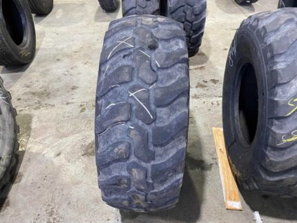 Opona przemysłowa do ładowarki DUNLOP SP T