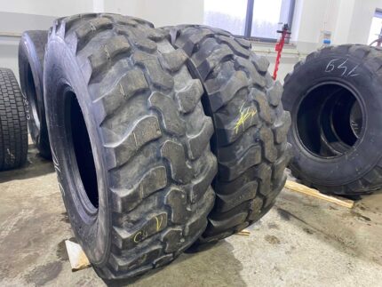  Opona przemysłowa do ładowarek DUNLOP SP T