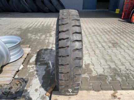 Opona do maszyn budowlanych  KUMHO POWELUG