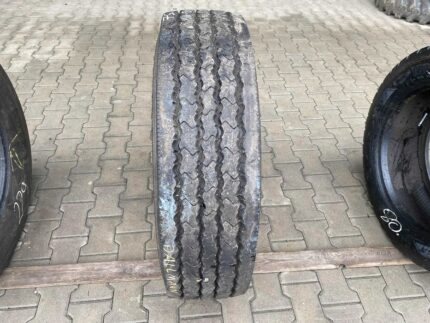 Używane opony do ciężarówek 275/70R22.5 SEMPERIT EURO-STEEL / 12-14mm