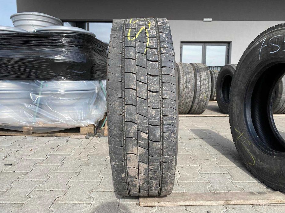Używane opony do ciężarówek 285/70R19.5 CONTINENTAL LDR1 / 7-8mm Używane opony do ciężarówek 285/70R19.5 CONTINENTAL LDR1 / 7-8mm