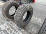 Używane opony do ciężarówek 295/80R22.5 BIEŻNIKOWANA TYP KOSTKA / 17-18mm