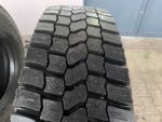Używane opony do ciężarówek 295/80R22.5 BIEŻNIKOWANA TYP KOSTKA / 20mm