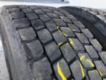Używane opony do ciężarówek 295/80R22.5 BIEŻNIKOWANE TYP R-DRIVE 001 / 5-6mm