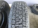 Używane opony do ciężarówek 295/80R22.5 BIEŻNIKOWANE TYP RECAMIC XW4S / 10-12mm