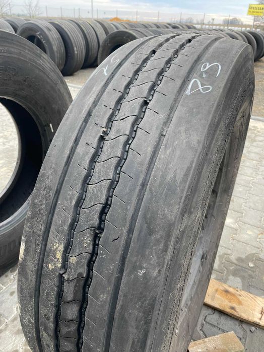 Używane opony do ciężarówek 295/80R22.5 BRIDGESTONE R-STEER 001 / 8-9MM Używane opony do ciężarówek 295/80R22.5 BRIDGESTONE R-STEER 001 / 8-9MM