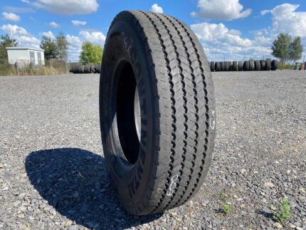 Używane opony do ciężarówek 295/80R22.5 CONTINENTAL HSW SCANDINAVIA / 10-12mm
