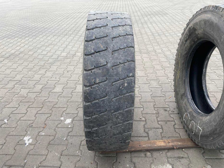 Używane opony do ciężarówek 295/80R22.5 CONTINENTAL HDC1 Używane opony do ciężarówek 295/80R22.5 CONTINENTAL HDC1