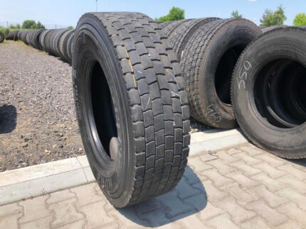 Używane opony do ciężarówek 295/80R22.5 CONTINENTAL HDR2 / 8-14mm
