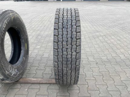 Używane opony do ciężarówek 295/80R22.5 CONTINENTAL HDR2 SCANDINAVIA / 19mm