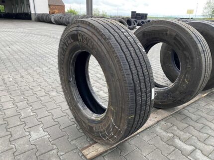 Używane opony do ciężarówek 295/80R22.5 CONTINENTAL HSW2 COACH / 12-13mm