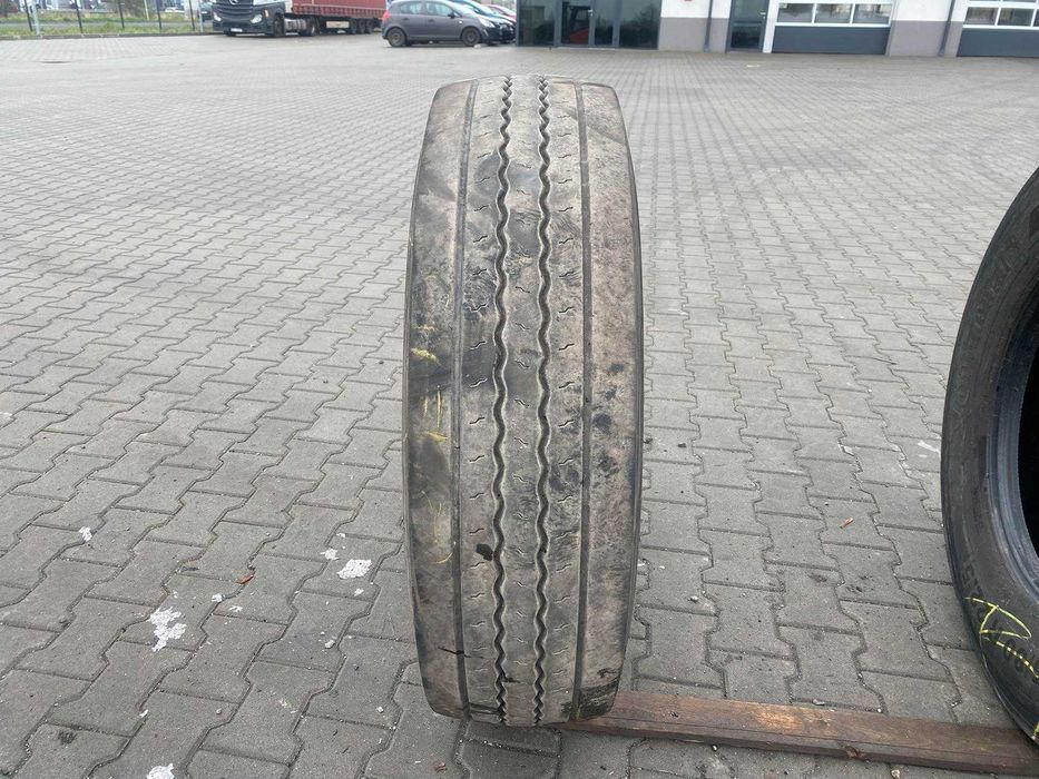 Używane opony do ciężarówek 295/80R22.5 CONTINENTAL CONTI HYBRID HS3 / 6-8mm Używane opony do ciężarówek 295/80R22.5 CONTINENTAL CONTI HYBRID HS3 / 6-8mm