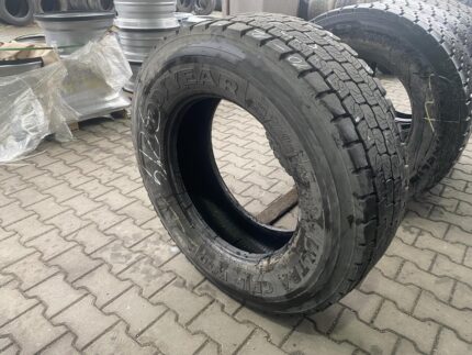 Opony do naczep 315/70R22.5 GOODYEAR ULTRA GRIP WTD / 10-12mm