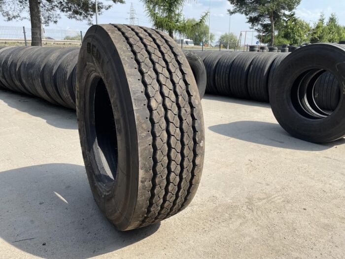 Opona używana ciężarowa naczepowa 385/65R22.5 BERLINER E3T / 13-14mm