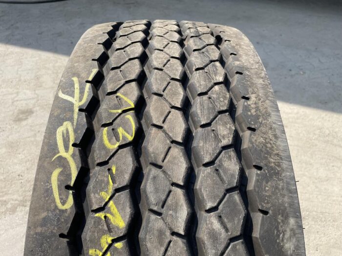 Opona używana ciężarowa naczepowa 385/65R22.5 BERLINER E3T / 13-14mm