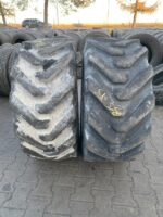 Opony do przyczepy rolniczej 400/70-20 16/70-20 BKT CONSTAR / 70% bieżnika