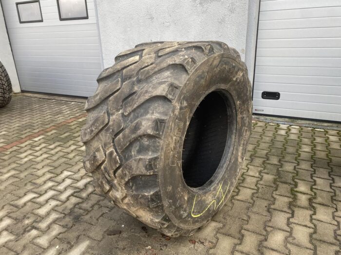Opony do przyczepy rolniczej 600/55R26.5 BKT FL630 SUPER / 60% bieżnika