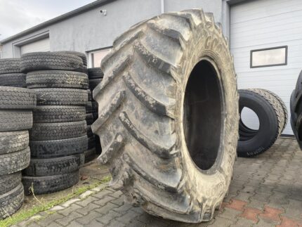 Opony do przyczepy rolniczej 650/65R38 GOODYEAR DT818 / 70% bieżnika