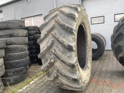 Opony do przyczepy rolniczej 650/65R38 GOODYEAR DT818 / 70% bieżnika
