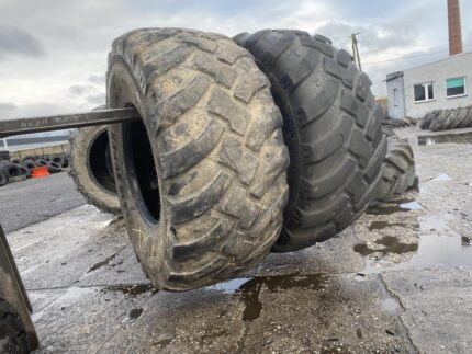  Opony do przyczepy rolniczej 750/60R30.5 BKT FL630 SUPER / 70% bieżnika