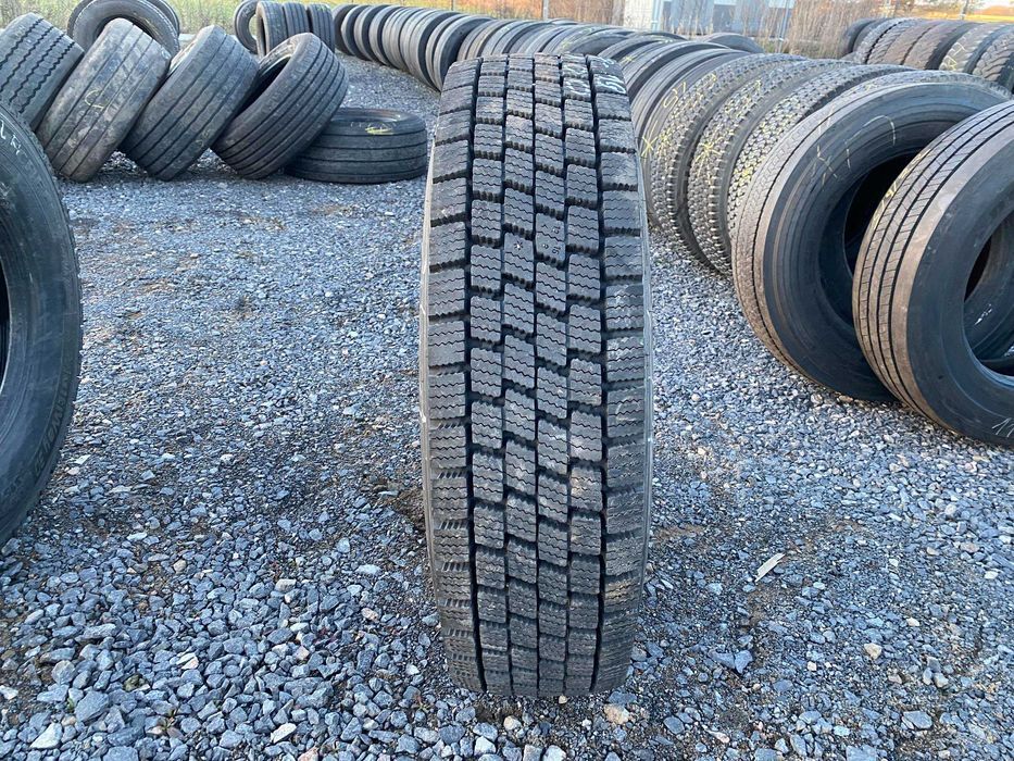 Opony do Tira 295/80R22.5 NOKIAN HAKKA PELIITA D / 18-19mm Opony do Tira 295/80R22.5 NOKIAN HAKKA PELIITA D / 18-19mm