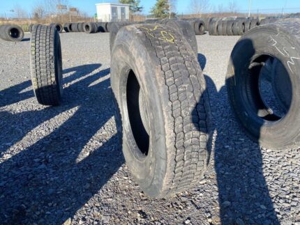 Opony do naczep 295/80R22.5 BIEŻNIKOWANA TYP CONTINENTAL  CONTI SCANDINAVIA HD3 / 14-15mm