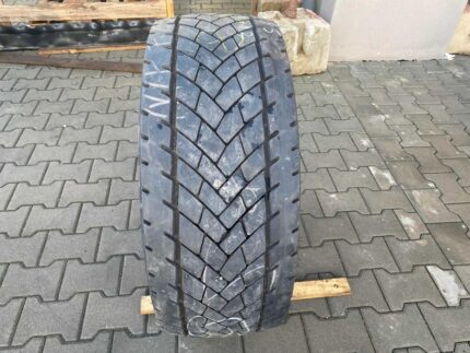 Opony do naczep 315/45R22.5 GOODYEAR KMAX D / 10-12mm