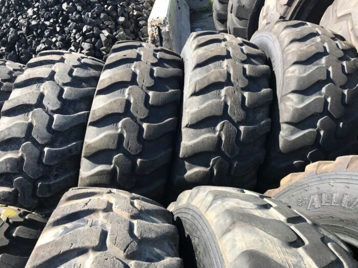 Opony do cystern 405/70R18 16/70R18 405/70-18 DUNLOP , MITAS, ALLIANCE / 70% BIEŻNIKA