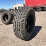 Opony do przyczepy rolniczej 10.5/80-18 BKT AW702 / 95% BIEŻNIKA