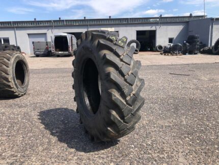Opony do koparek 10.5-18 ALLIANCE MPT  / 90% BIEŻNIKA